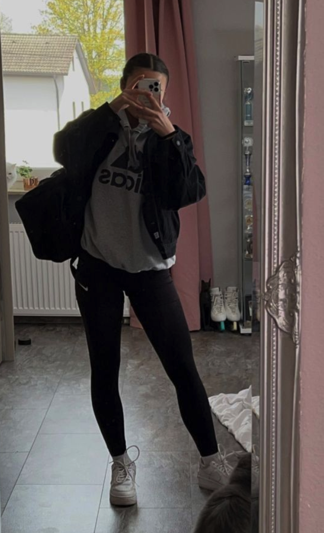 Skärmavbild 2025-03-19 kl. 23.50.16